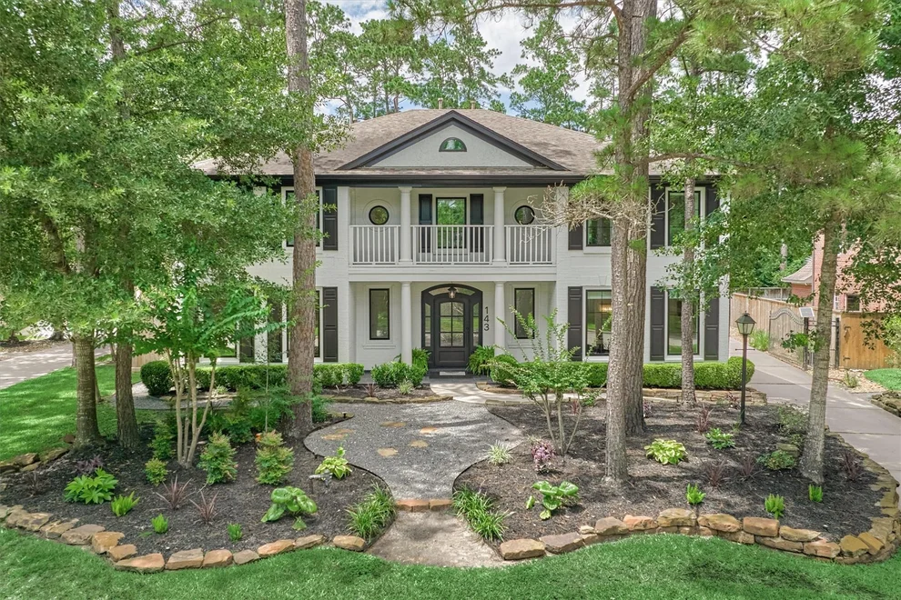 Unit for sale at 143 N Concord Forest Circle, The Woodlands, TX 77381