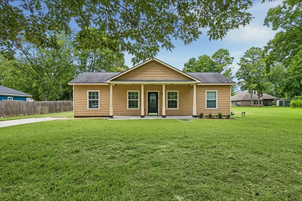 Unit for sale at 211 Little Buck Drive, Crosby, TX 77532