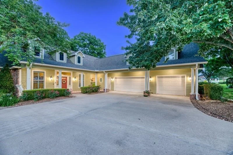 Unit for sale at 127 Anna Springs Lane, Montgomery, TX 77356