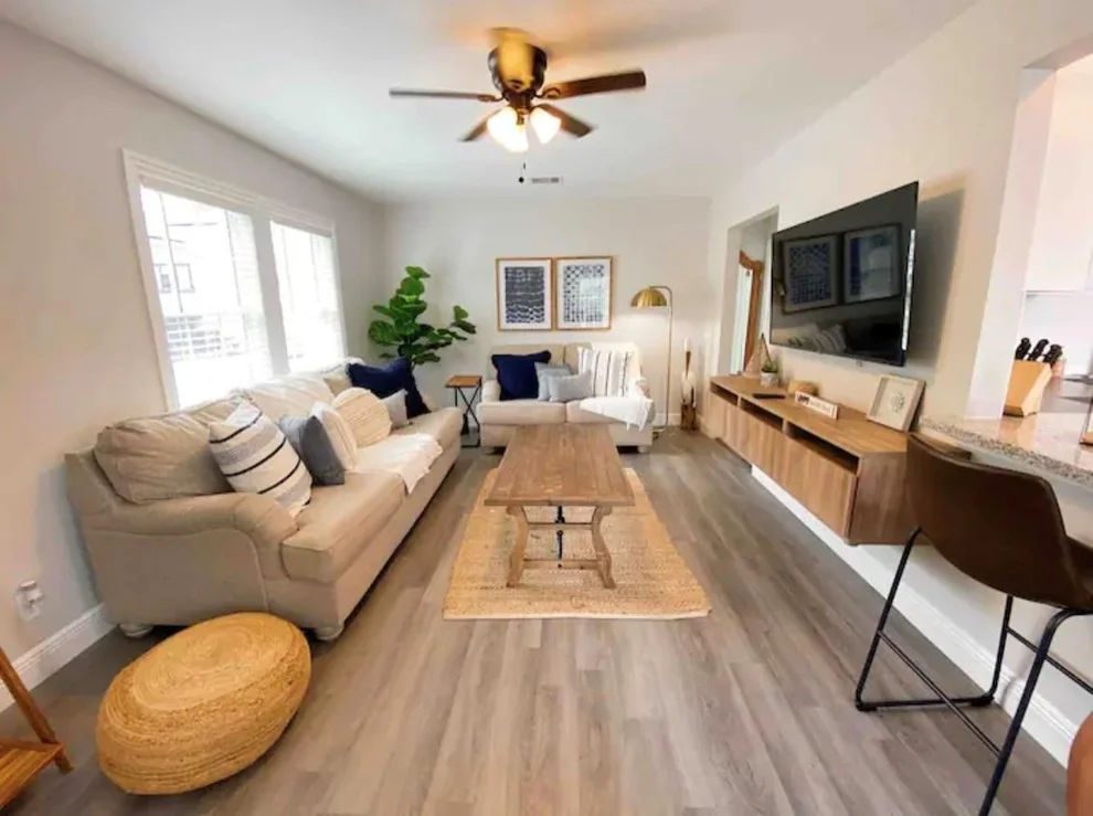 Unit for sale at 4312 Avenue O 1/2, Galveston, TX 77550