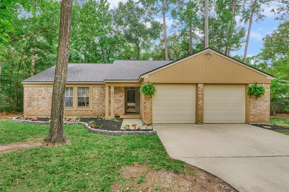 Unit for sale at 2615 Rosewood Place, The Woodlands, TX 77380