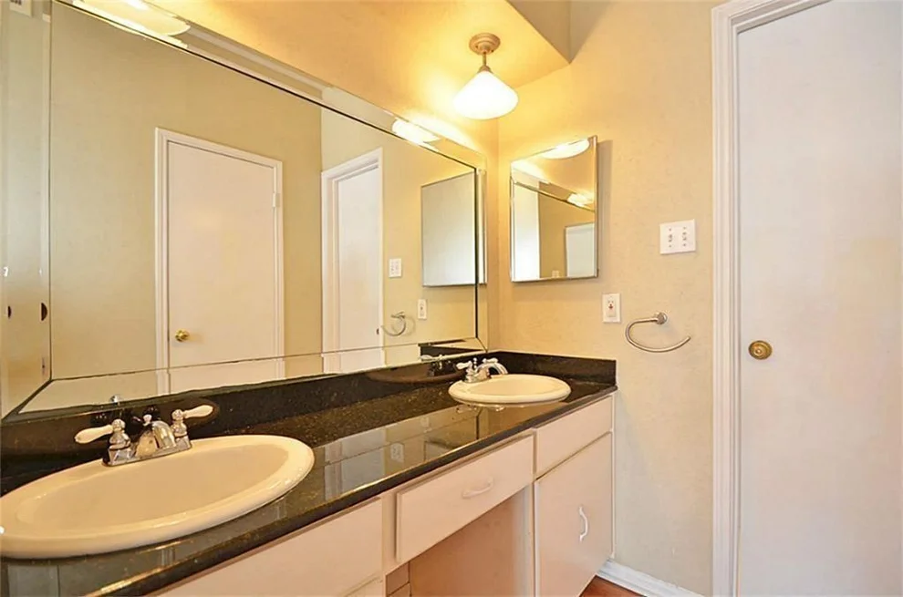 Unit for sale at 2100 Tanglewilde Street, Houston, TX 77063