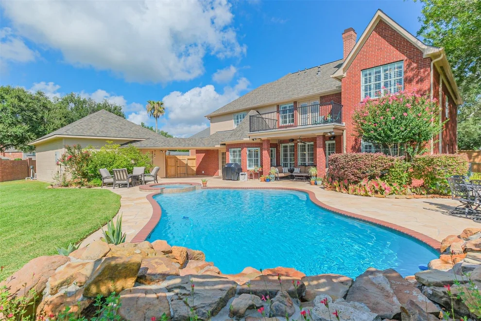Unit for sale at 3439 Williams Glen Drive, Sugar Land, TX 77479
