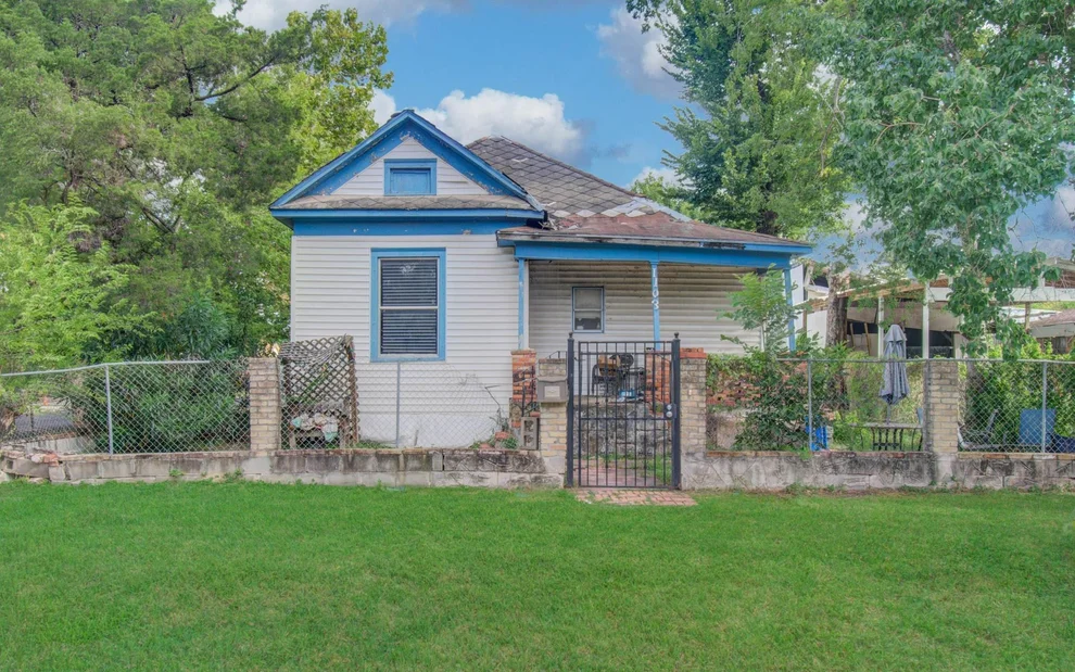 Unit for sale at 1103 Harrington Street, Houston, TX 77009