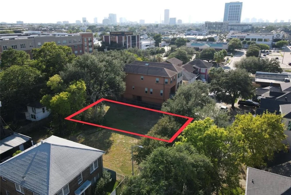 Unit for sale at 1331 W Bell Street, Houston, TX 77019
