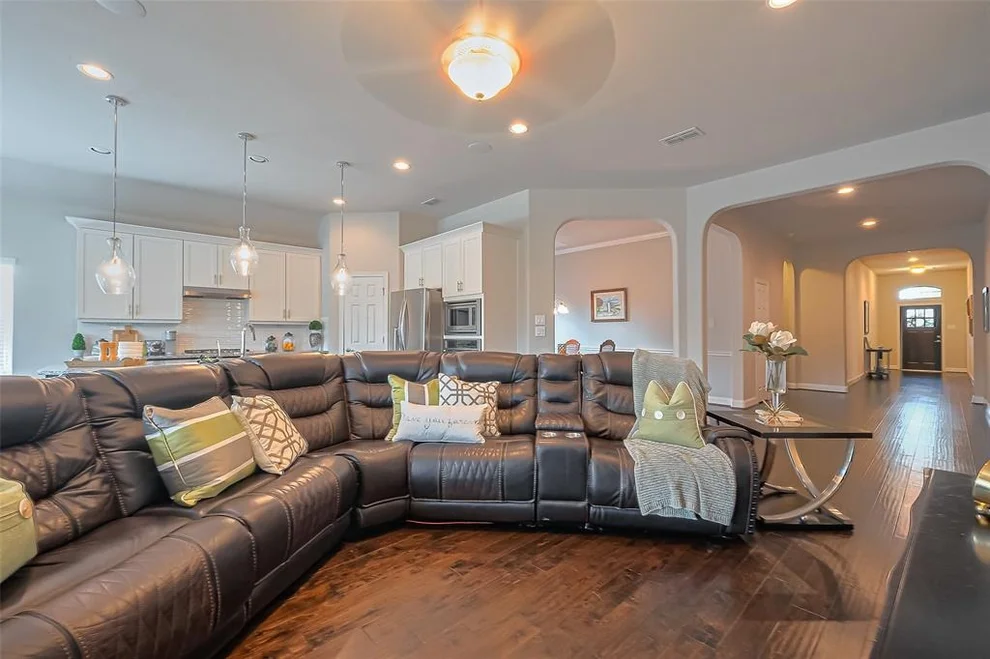 Unit for sale at 10147 Deerpark Drive, Missouri City, TX 77459