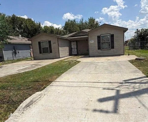 Unit for sale at 4118 Brinkley Street, Houston, TX 77051