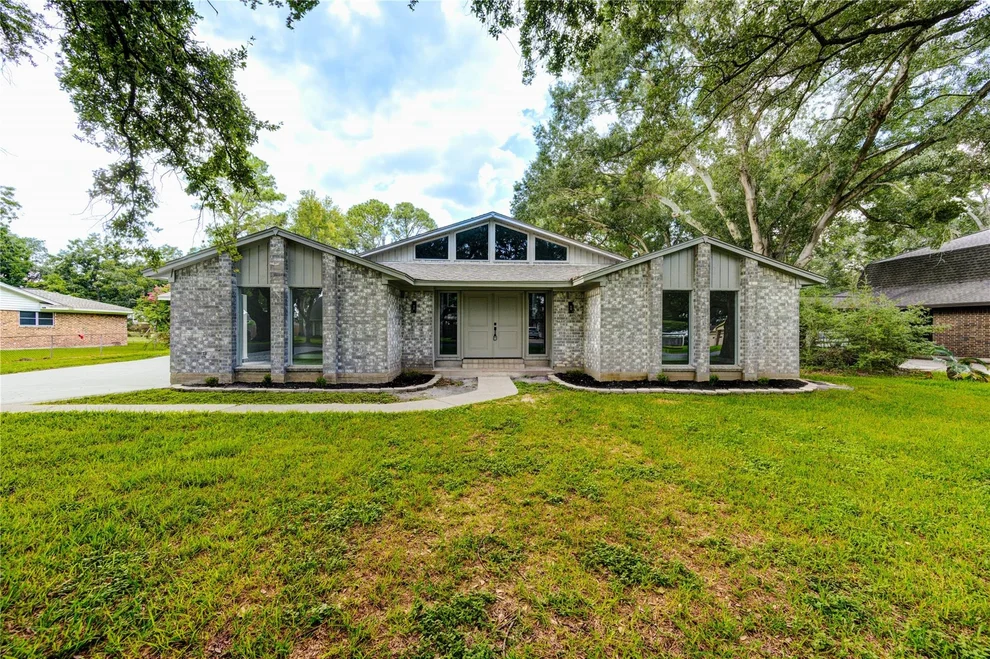 Unit for sale at 7821 Knob Hill Avenue, Pasadena, TX 77505