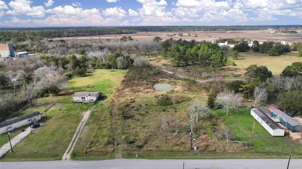 Unit for sale at 7121 Cr 171, Alvin, TX 77511