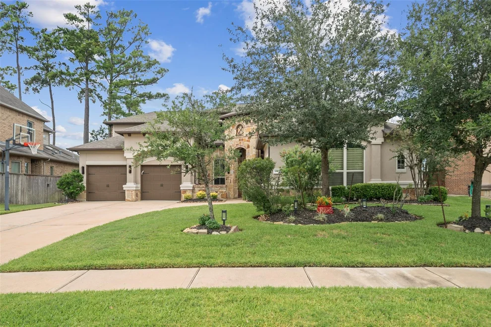 Unit for sale at 18931 Winding Atwood Lane, Tomball, TX 77377