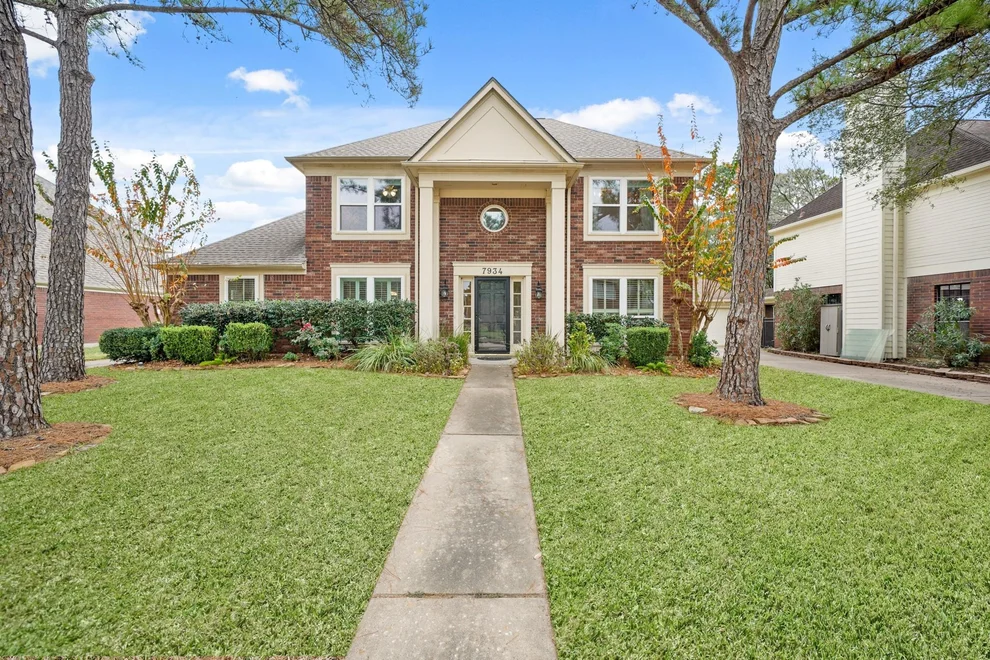 Unit for sale at 7934 Feather Springs Drive, Houston, TX 77095