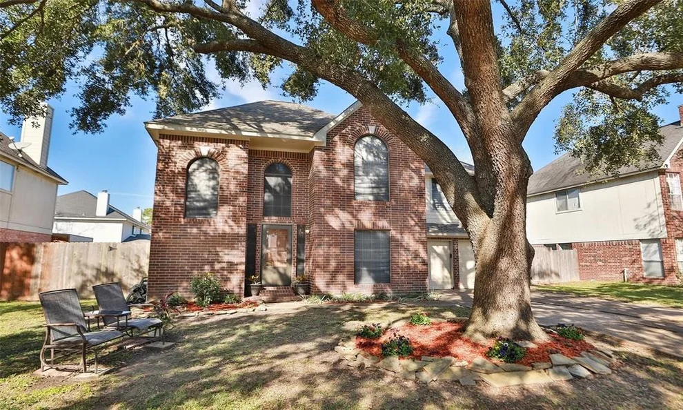 Unit for sale at 414 Welford Lane, Highlands, TX 77562