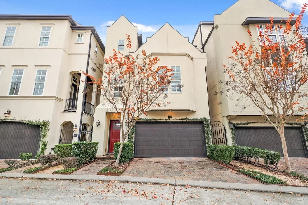 Unit for sale at 1810 Upland Lakes, Houston, TX 77043