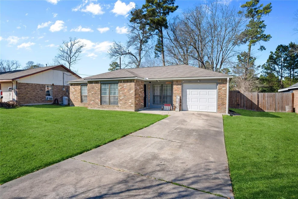 Unit for sale at 306 Jill Street, Conroe, TX 77303