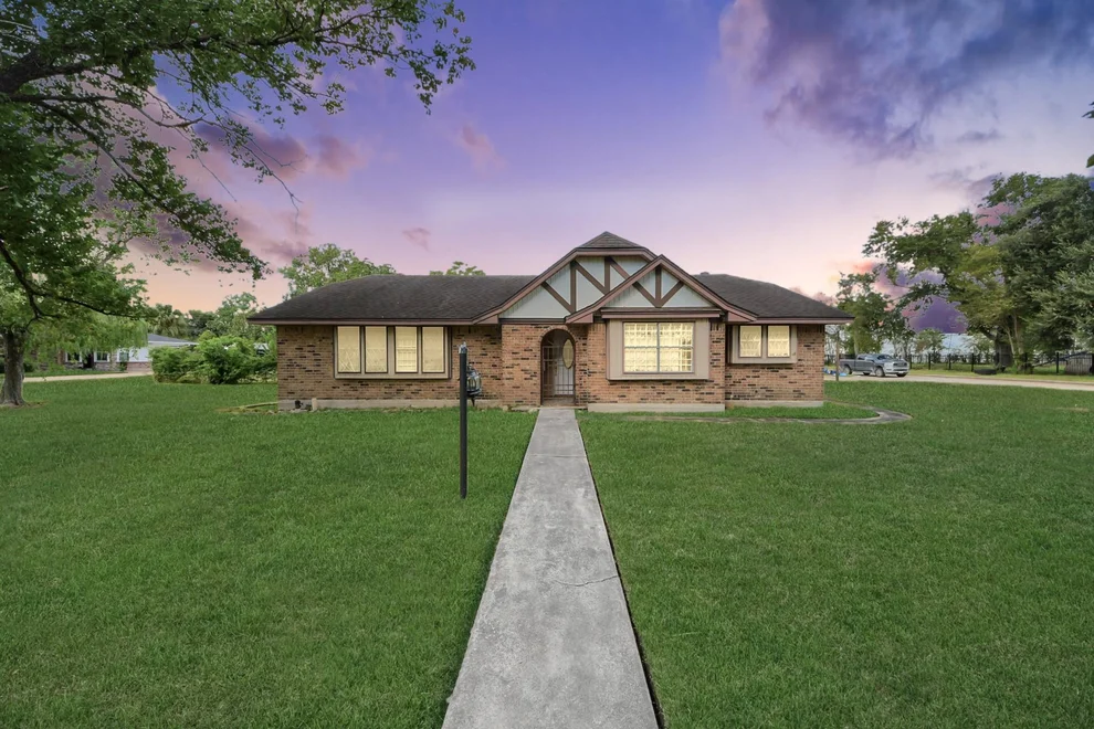 Unit for sale at 4619 Frontier Drive, Houston, TX 77041