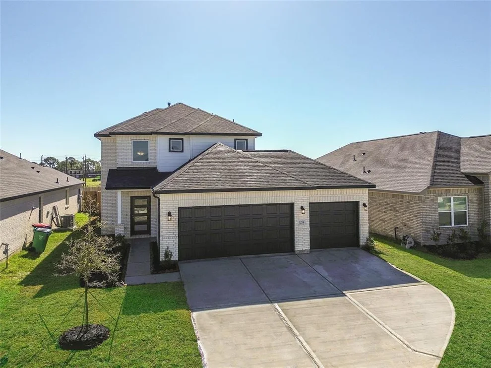 Unit for sale at 2123 Sanders Brook Drive, Baytown, TX 77521