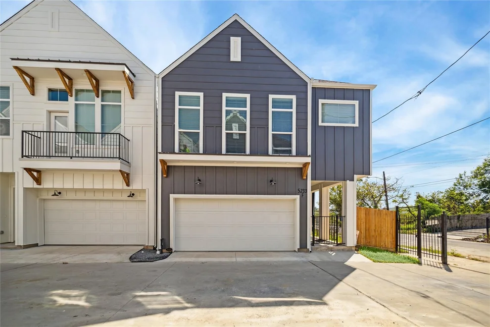 Unit for sale at 5221 Hillman Street, Houston, TX 77023