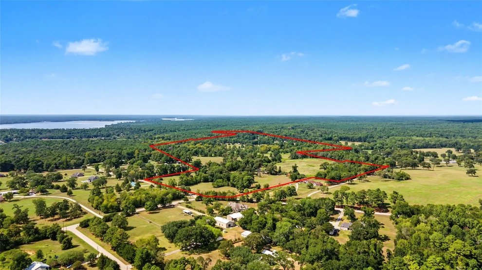 Unit for sale at 13111 Shepard Hill Road, Willis, TX 77318