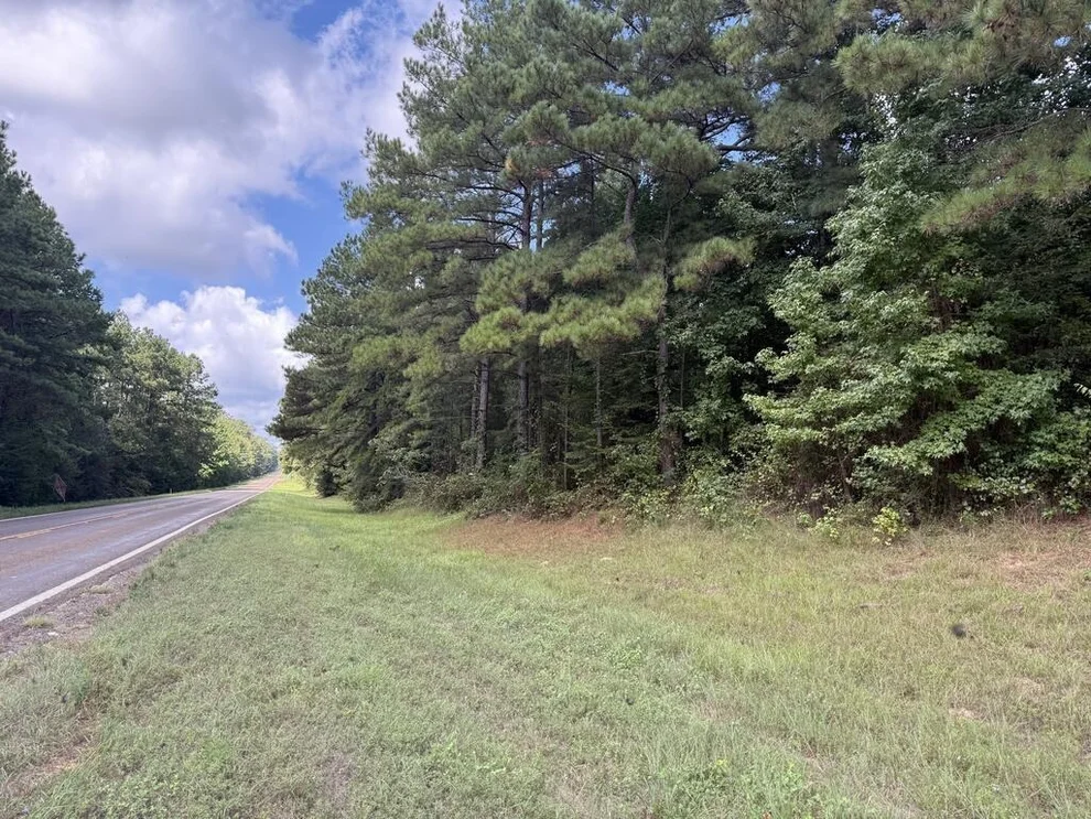 Unit for sale at 6000 Hwy 63 W, Wiergate, TX 75977