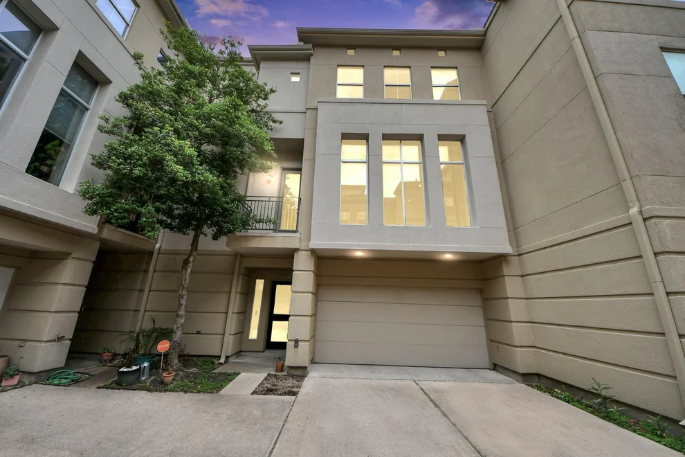 Unit for sale at 1112 Columbus Street, Houston, TX 77019