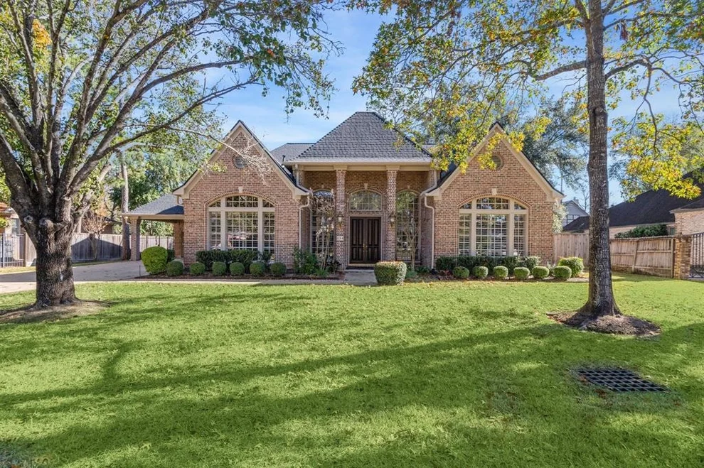 Unit for sale at 234 Warrenton Drive, Houston, TX 77024