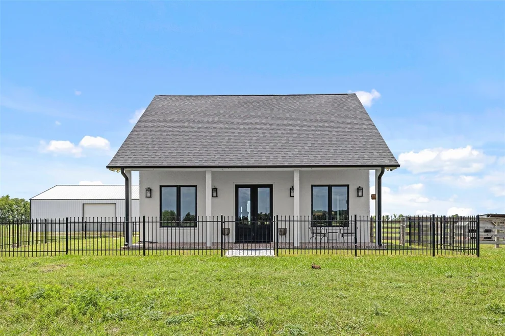Unit for sale at 2480 County Road 316, Navasota, TX 77868