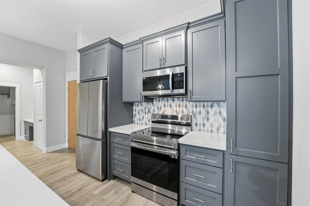 Unit for sale at 1901 Post Oak Boulevard, Houston, TX 77056