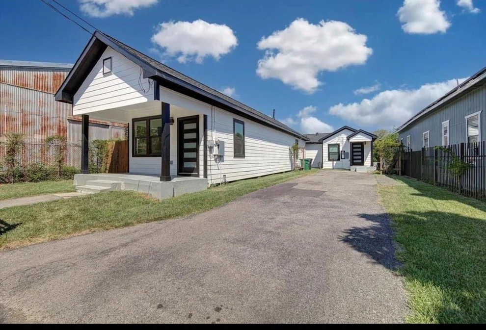 Unit for sale at 7001 Avenue P, Houston, TX 77011