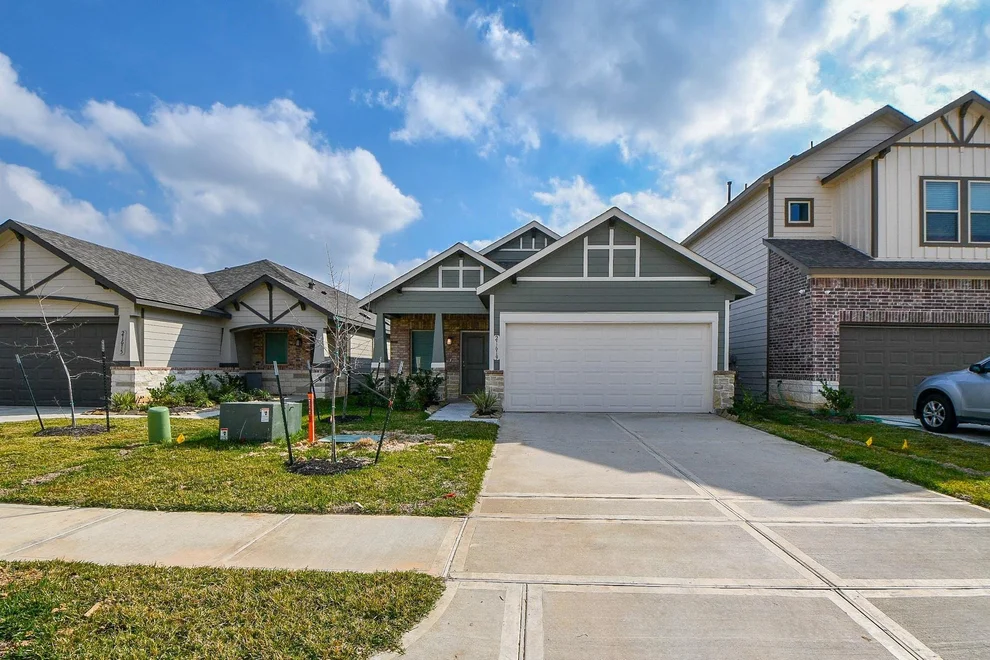 Unit for sale at 21619 Cypress Trellis Drive, Cypress, TX 77433
