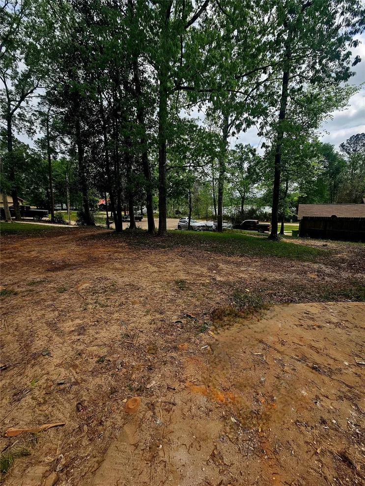 Unit for sale at 13095 Royal Shores Drive, Conroe, TX 77303