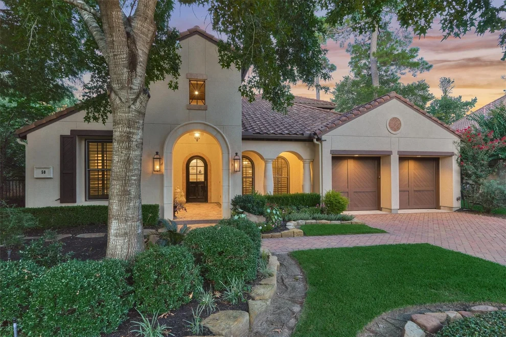 Unit for sale at 50 Gauntlet Drive, The Woodlands, TX 77382