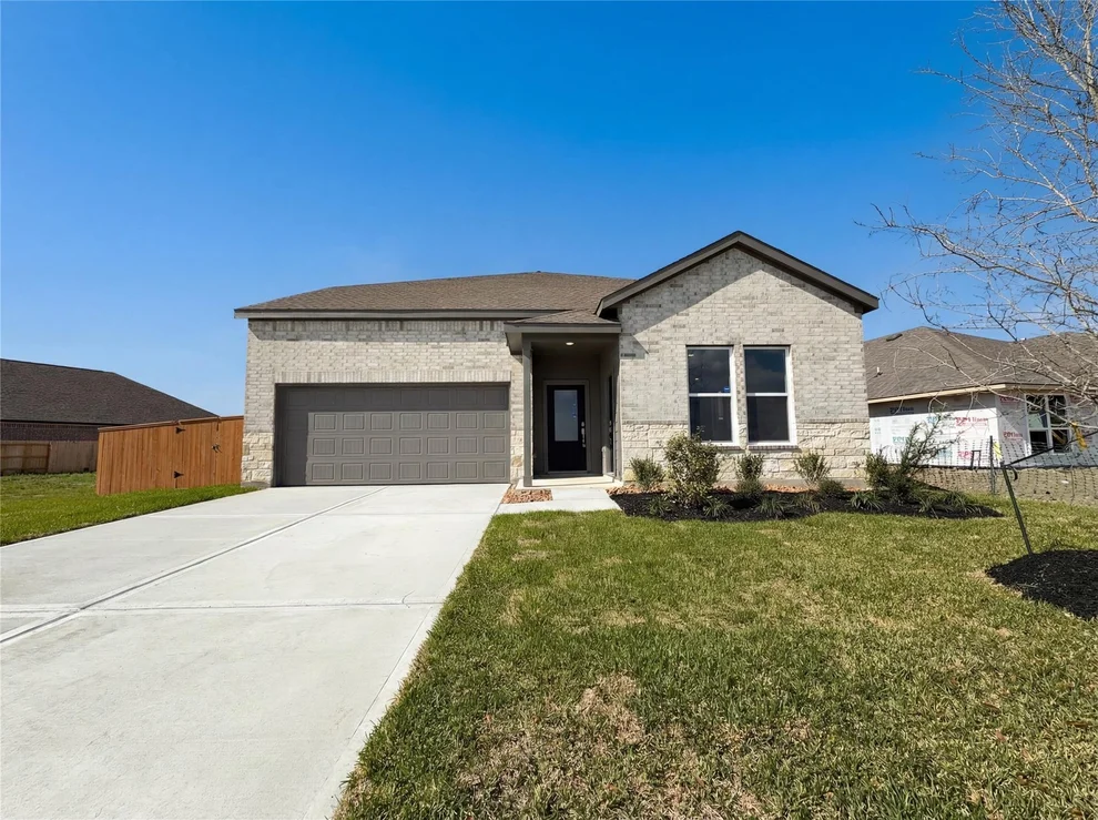 Unit for sale at 2047 Emerald Lake Trail, Dayton, TX 77535