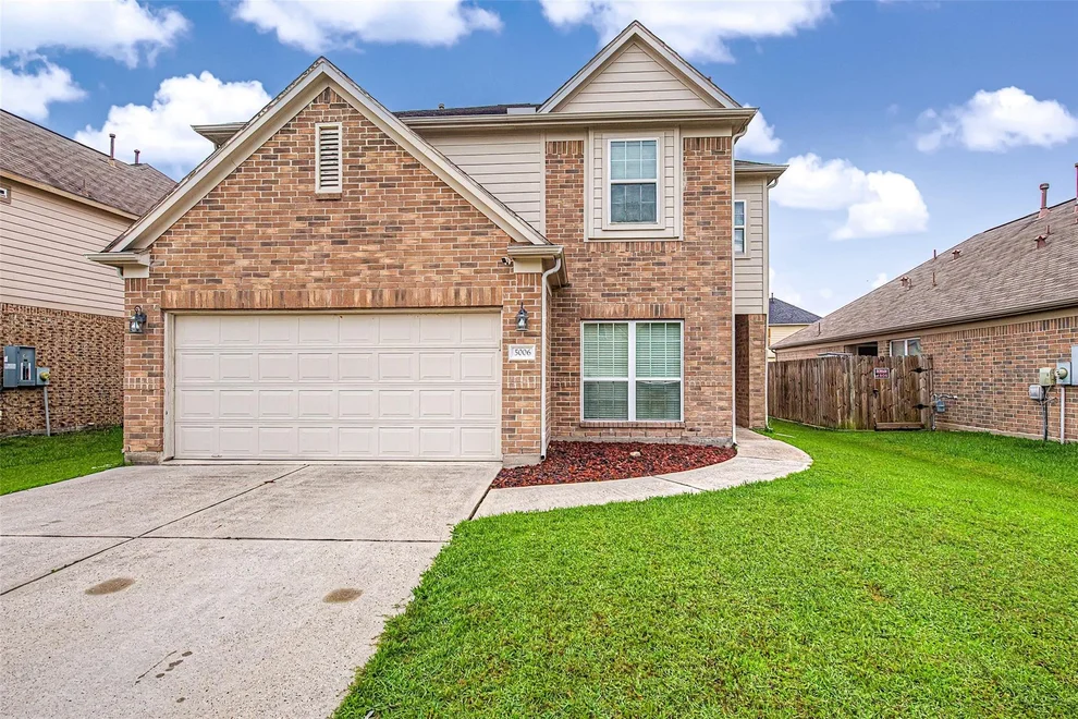 Unit for sale at 5006 Forest Hurst Glen, Spring, TX 77373