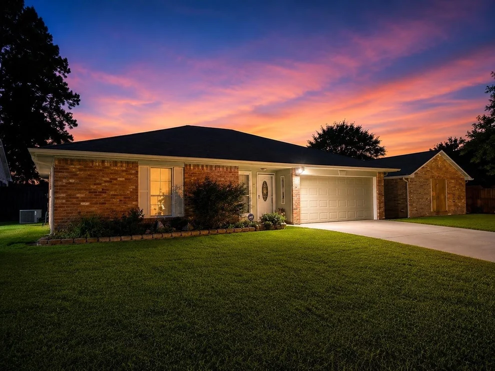 Unit for sale at 5810 Sunnygate Drive, Spring, TX 77373