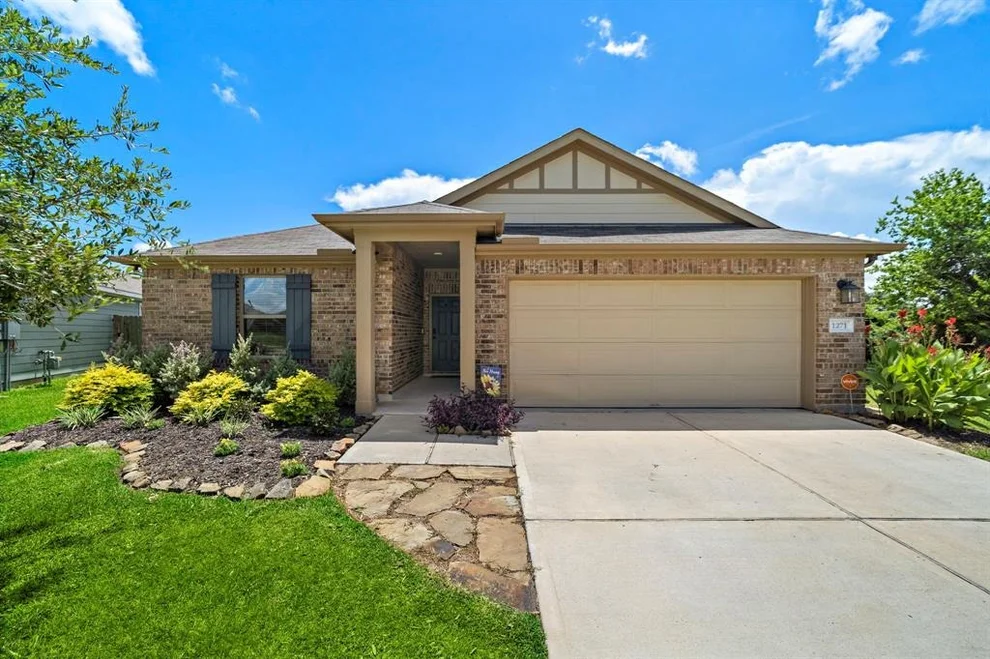 Unit for sale at 1271 Steed Bluff Drive, Alvin, TX 77511