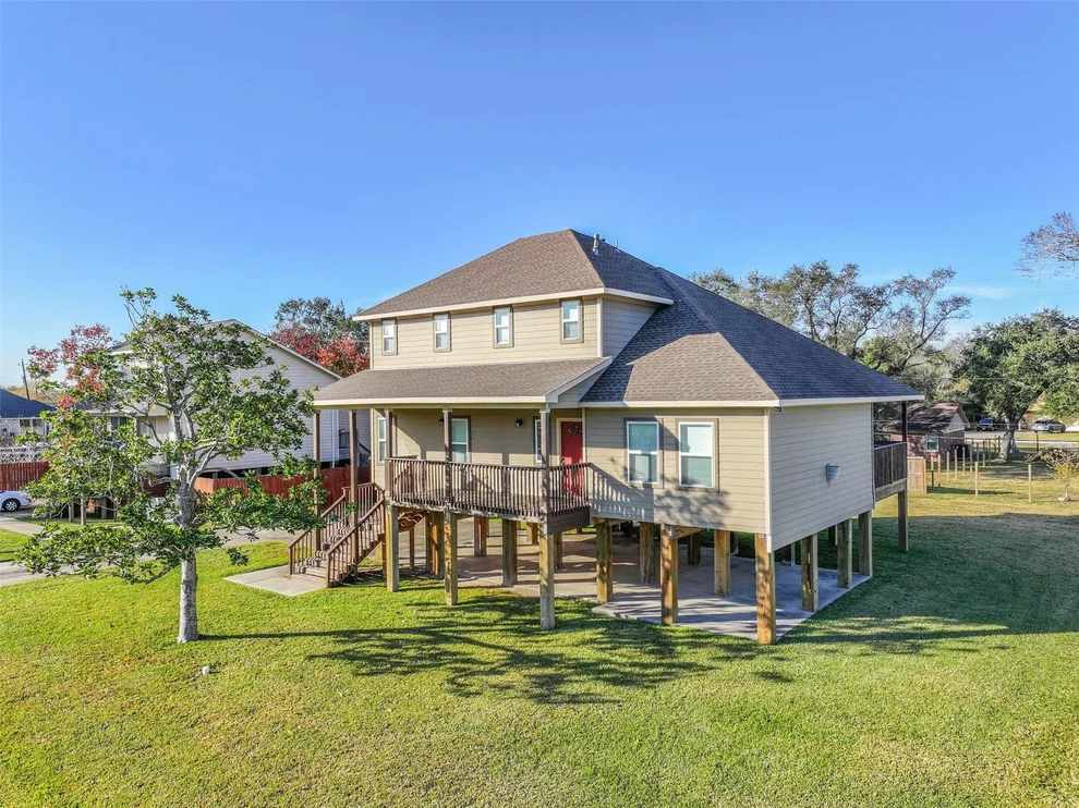 Unit for sale at 212 Oakdale Street, Shoreacres, TX 77571
