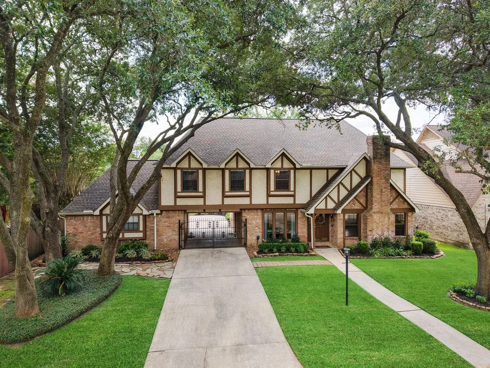 Unit for sale at 17707 December Pine Lane, Spring, TX 77379