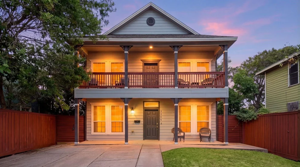Unit for sale at 2205 30th Street, Galveston, TX 77550