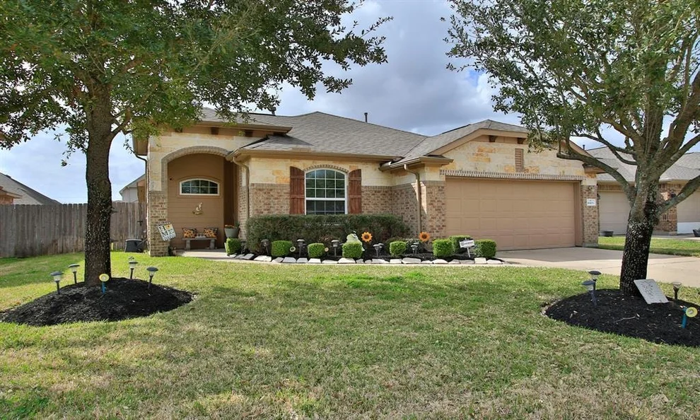 Unit for sale at 16103 Mark Crest Drive, Hockley, TX 77447