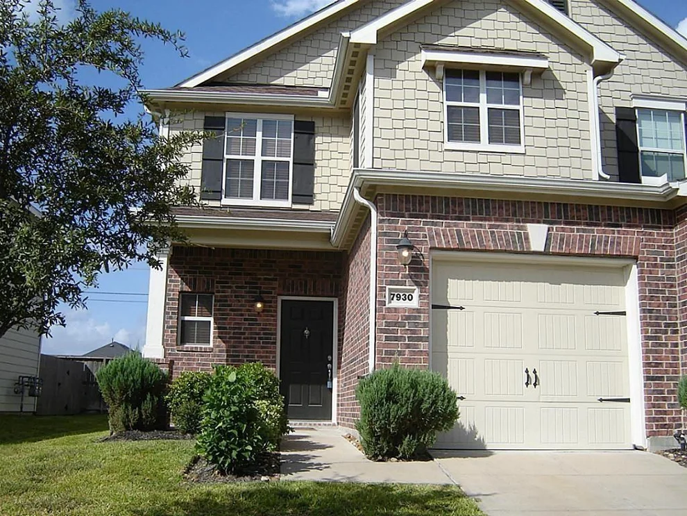 Unit for sale at 7930 Montague Manor Lane, Houston, TX 77072