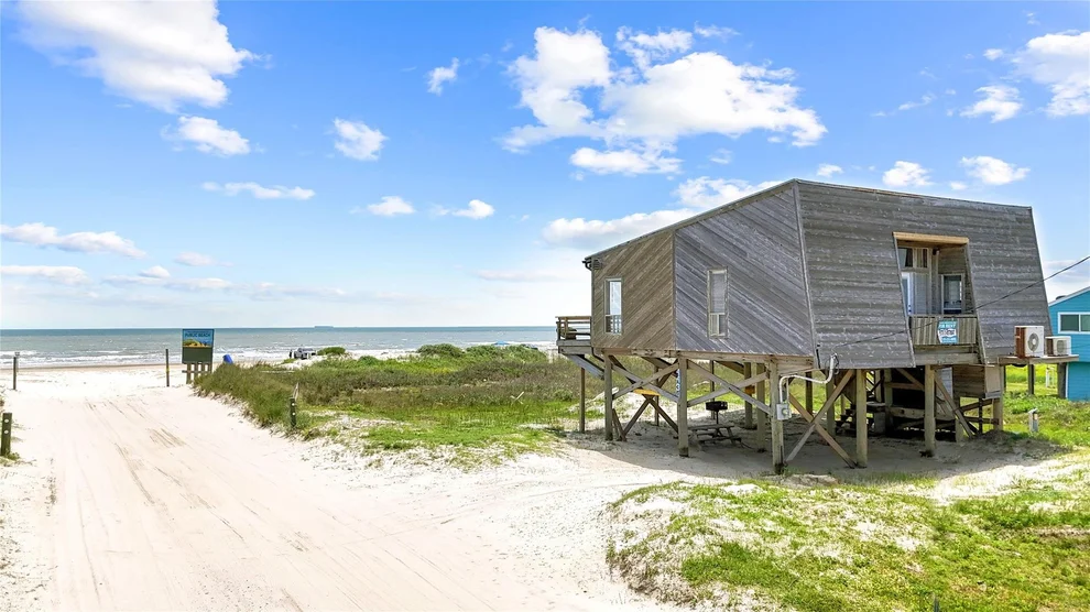 Unit for sale at 4434 Bluewater Highway, Freeport, TX 77541