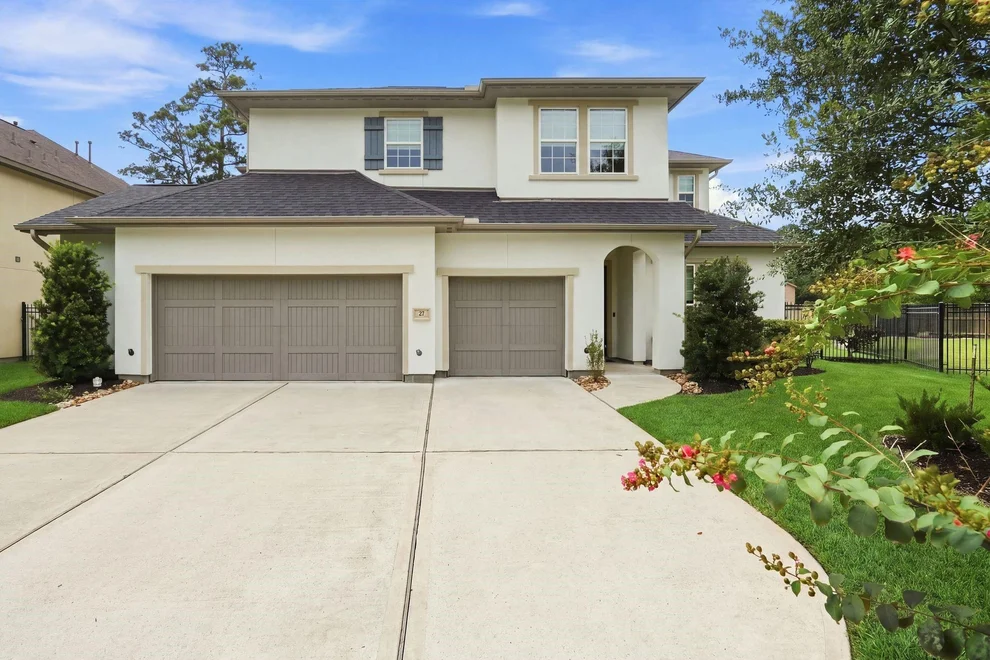 Unit for sale at 27 Gracenote Place, The Woodlands, TX 77375