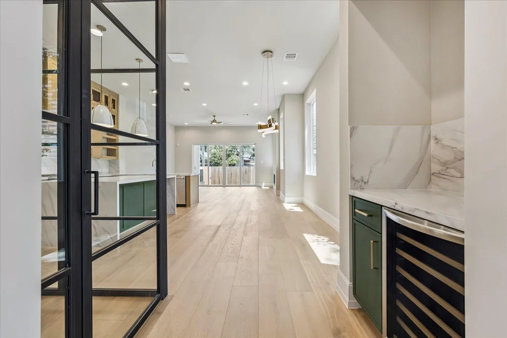 Unit for sale at 2404 Quenby Street, Houston, TX 77005