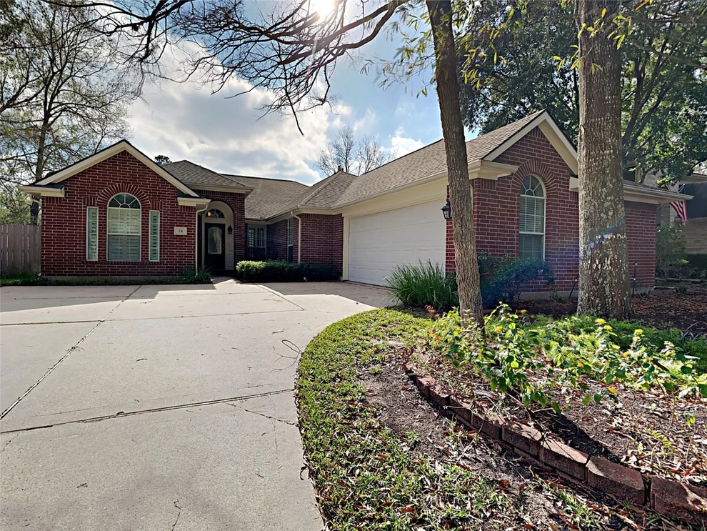 Unit for sale at 74 Wimberly Way, Conroe, TX 77385