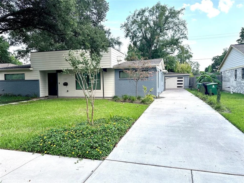 Unit for sale at 5627 Cerritos Drive, Houston, TX 77035
