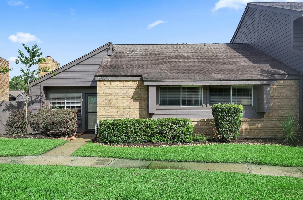 Unit for sale at 2333 Broadlawn Drive, Houston, TX 77058