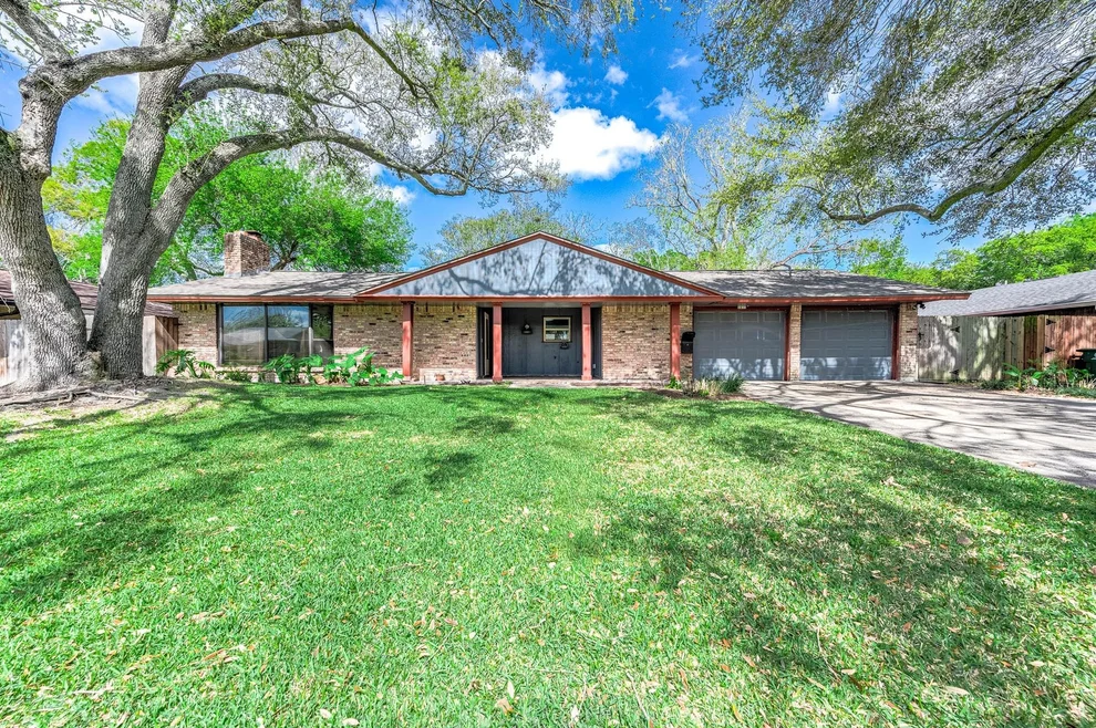 Unit for sale at 1411 Richvale Lane, Houston, TX 77062