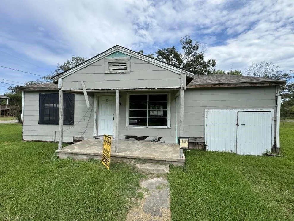 Unit for sale at 803 Chester Street, West Orange, TX 77630