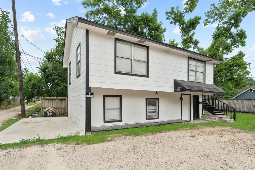 Unit for sale at 2206 Avenue M, Rosenberg, TX 77471