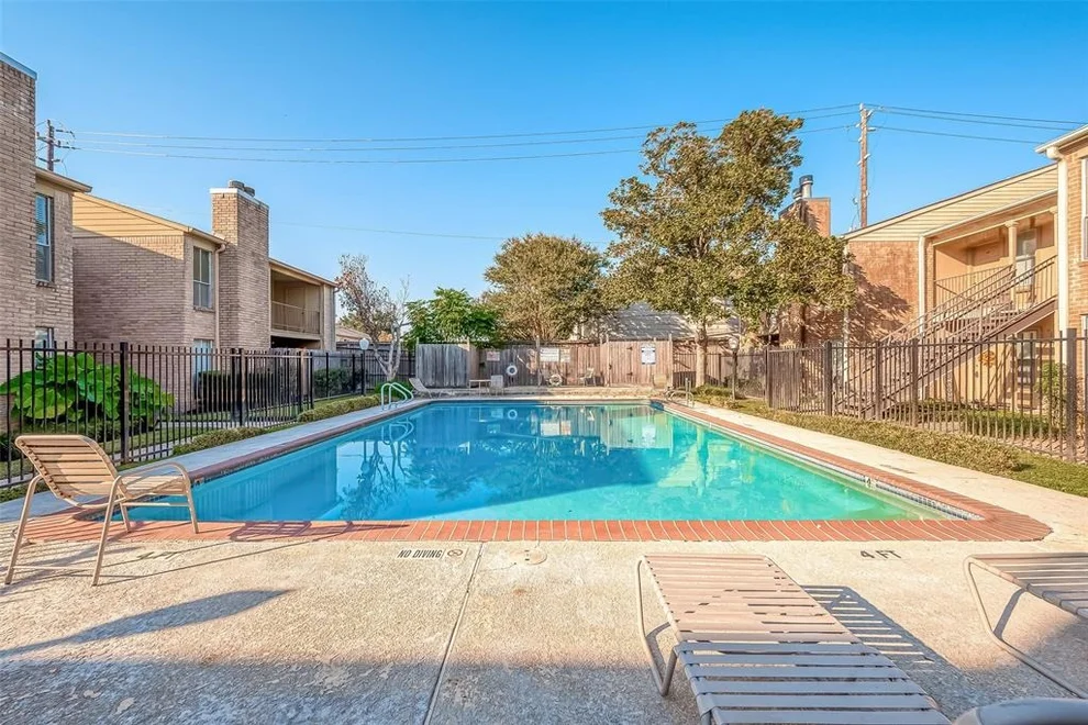 Unit for sale at 700 Thicket Lane, Houston, TX 77079